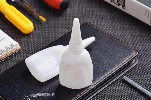 告別粘膩煩惱 揭秘輕松應對502與熱熔膠的神奇日用品